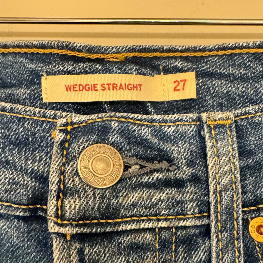 Levi’s Wedgie Straight Jeans
